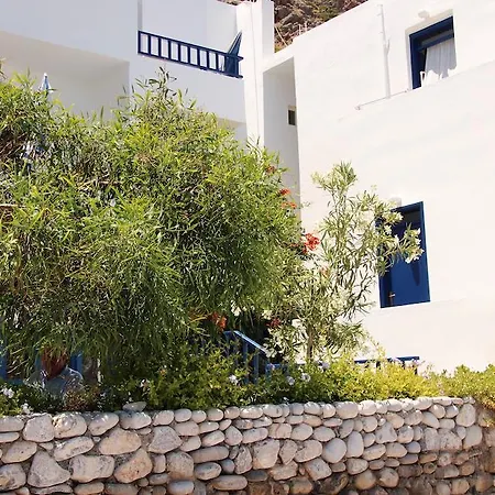 Porto On The Loutro